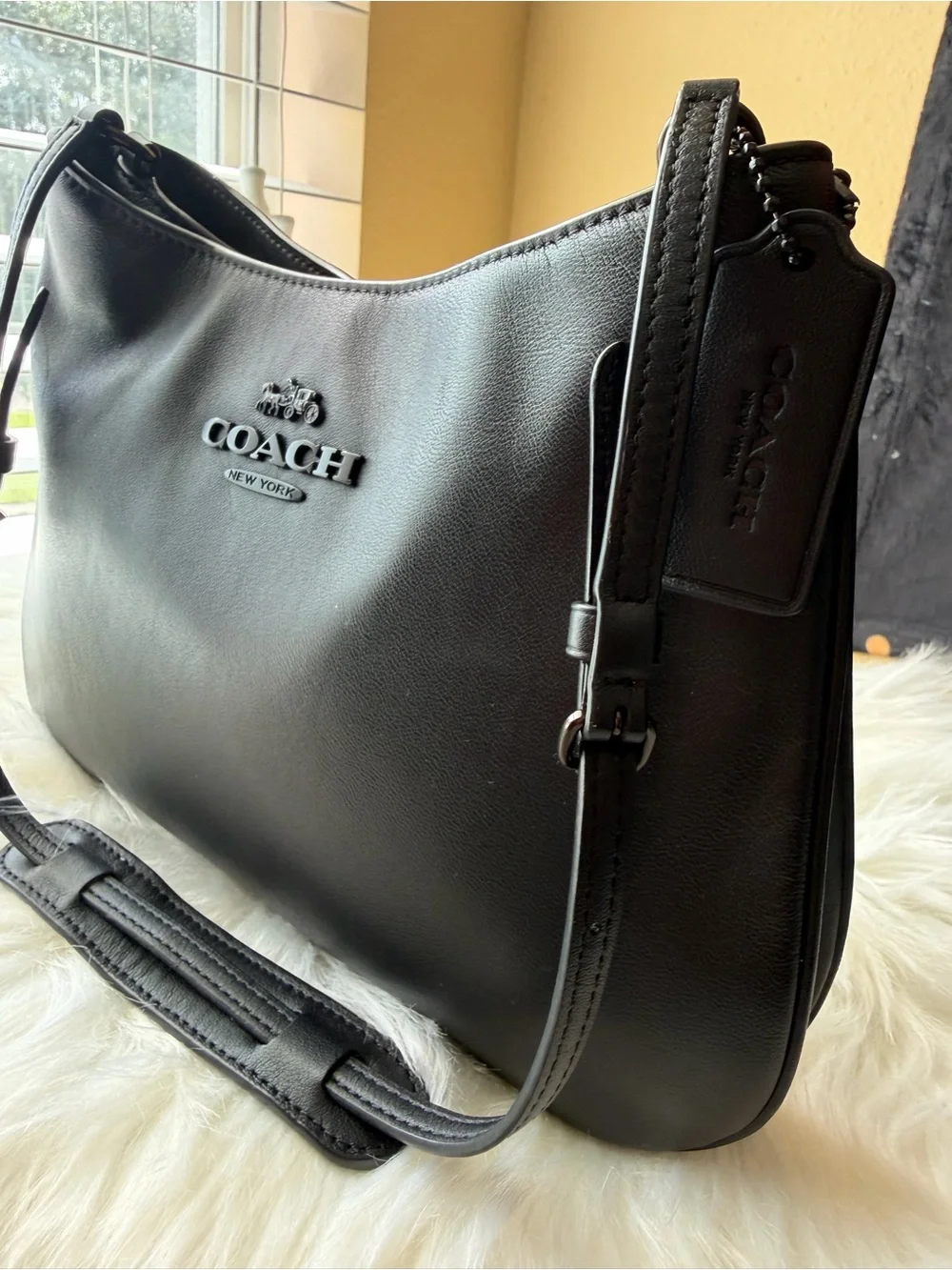 COACH Penelope Black Leather Shoulder Bag - Sleek Everyday Hobo Style CP101